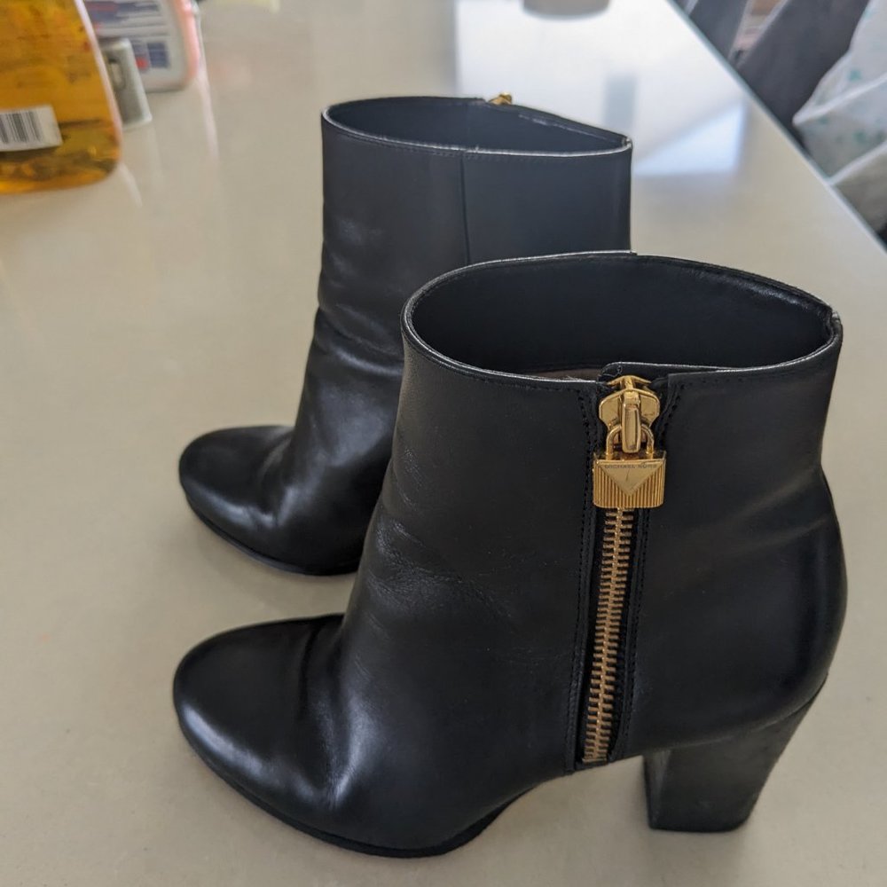 Michael Kors Black Leather Boots - Picture 2 of 15